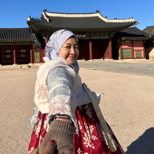 hanbok gyeongbok palace, seoul