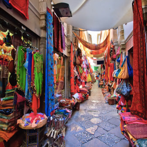 shopping di bandung, indonesia