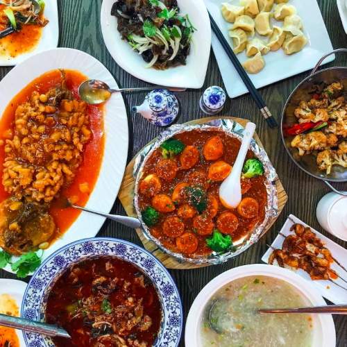 makanan lokal halal cina di kunming, china