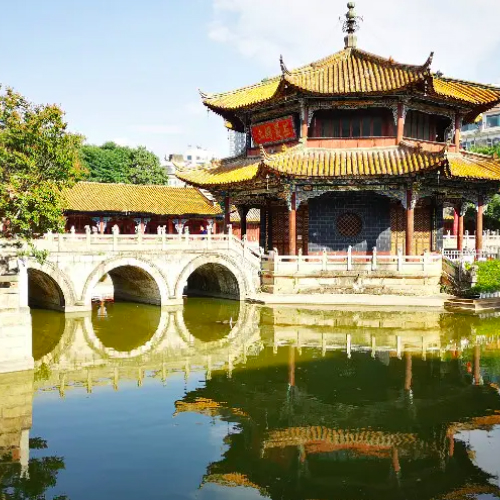 green lake park, kunming, china