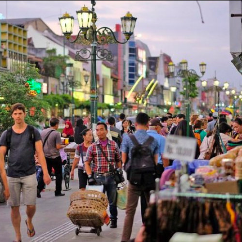 shopping di jogjakarta, indonesia