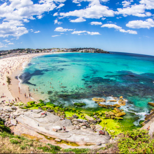bondi beach, di sydney, australia
