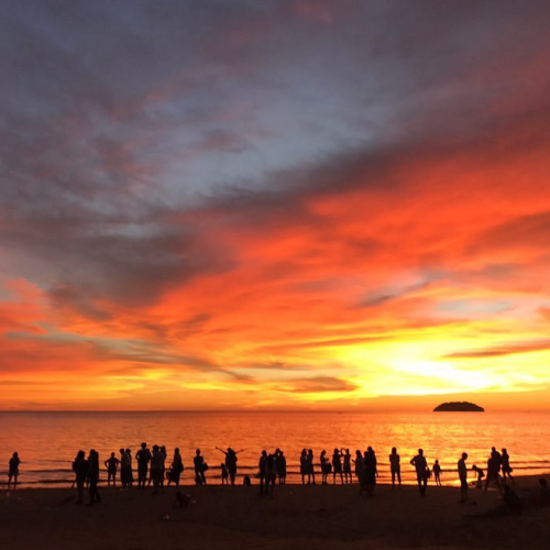sunset di pantai tanjung aru