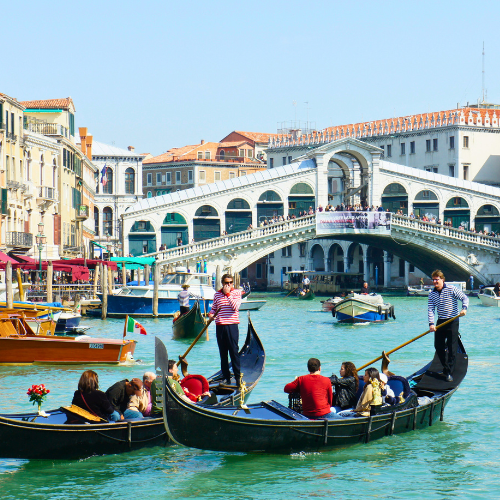 melancong ke italy naik gondola